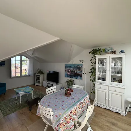 T2 Lumineux A Avec Balcon Et Parking - Fr-1-319-621